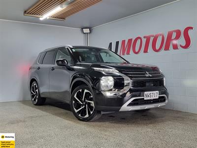 2021 Mitsubishi Outlander - Thumbnail