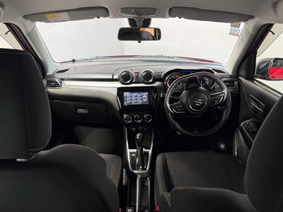 2017 Suzuki Swift - Thumbnail