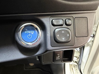 2014 Toyota Aqua - Thumbnail