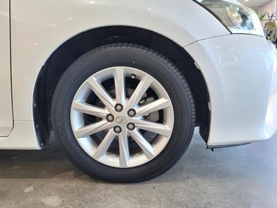 2012 Lexus CT200H - Thumbnail