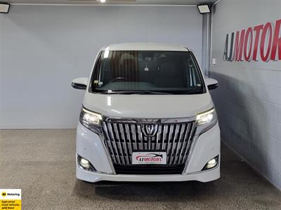 2018 Toyota Esquire - Thumbnail