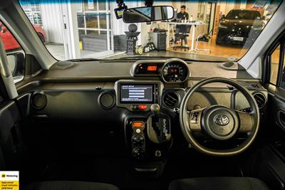 2012 Toyota Spade - Thumbnail