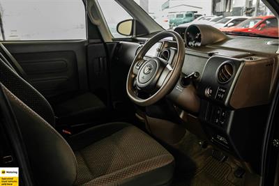 2012 Toyota Spade - Thumbnail