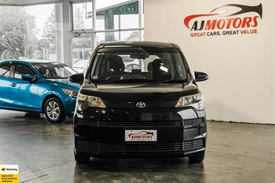 2012 Toyota Spade - Thumbnail