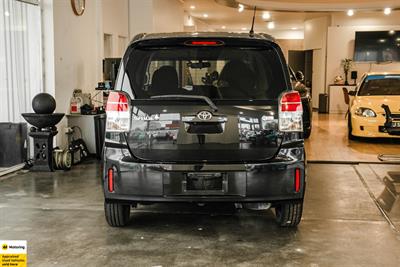 2012 Toyota Spade - Thumbnail