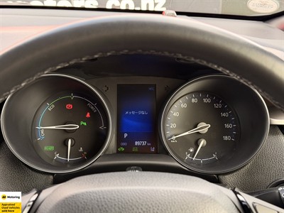 2017 Toyota C-HR - Thumbnail