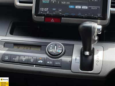 2013 Honda Freed - Thumbnail