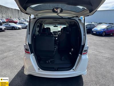 2013 Honda Freed - Thumbnail