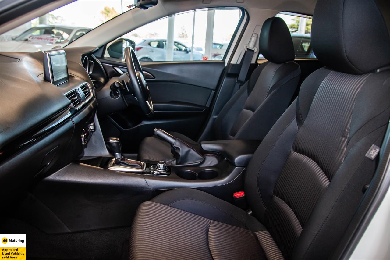 2014 Mazda Axela