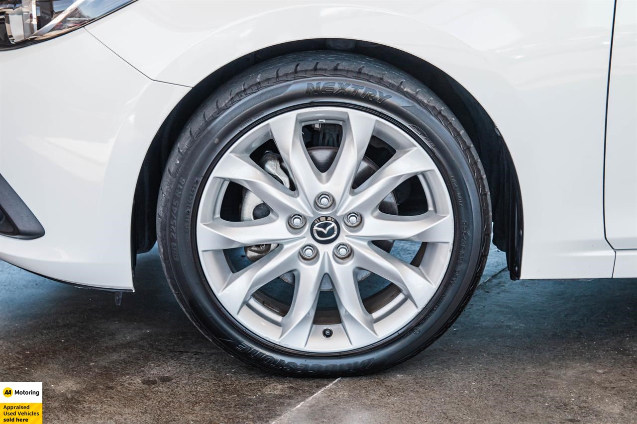 2014 Mazda Axela
