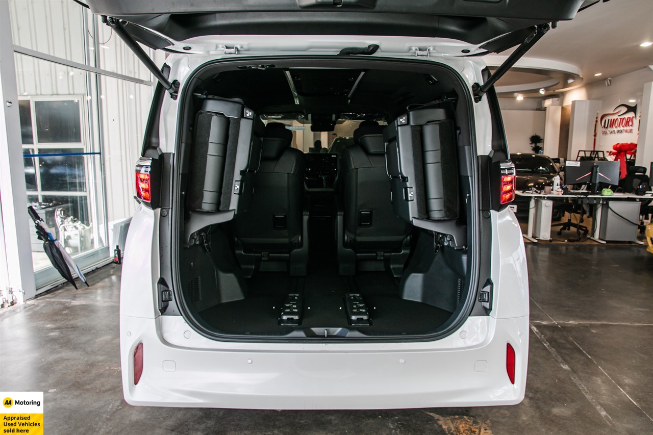 2024 Toyota Alphard