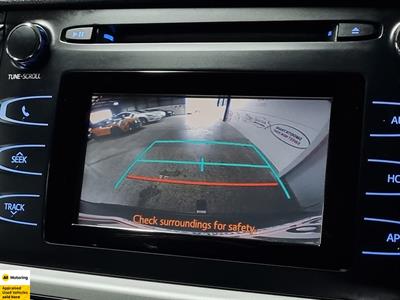 2017 Toyota Highlander - Thumbnail