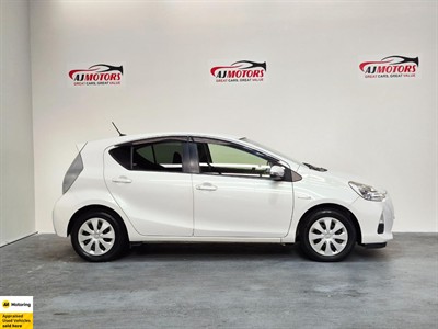 2014 Toyota Aqua - Thumbnail