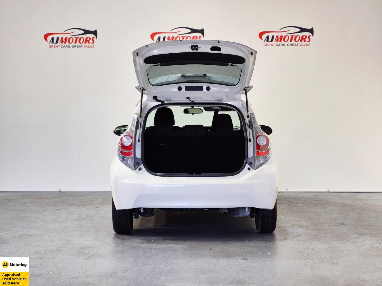 2014 Toyota Aqua