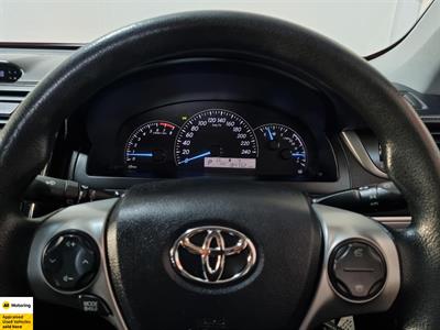 2013 Toyota Camry - Thumbnail