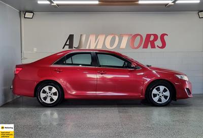 2013 Toyota Camry - Thumbnail