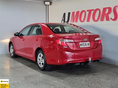 2013 Toyota Camry - Thumbnail