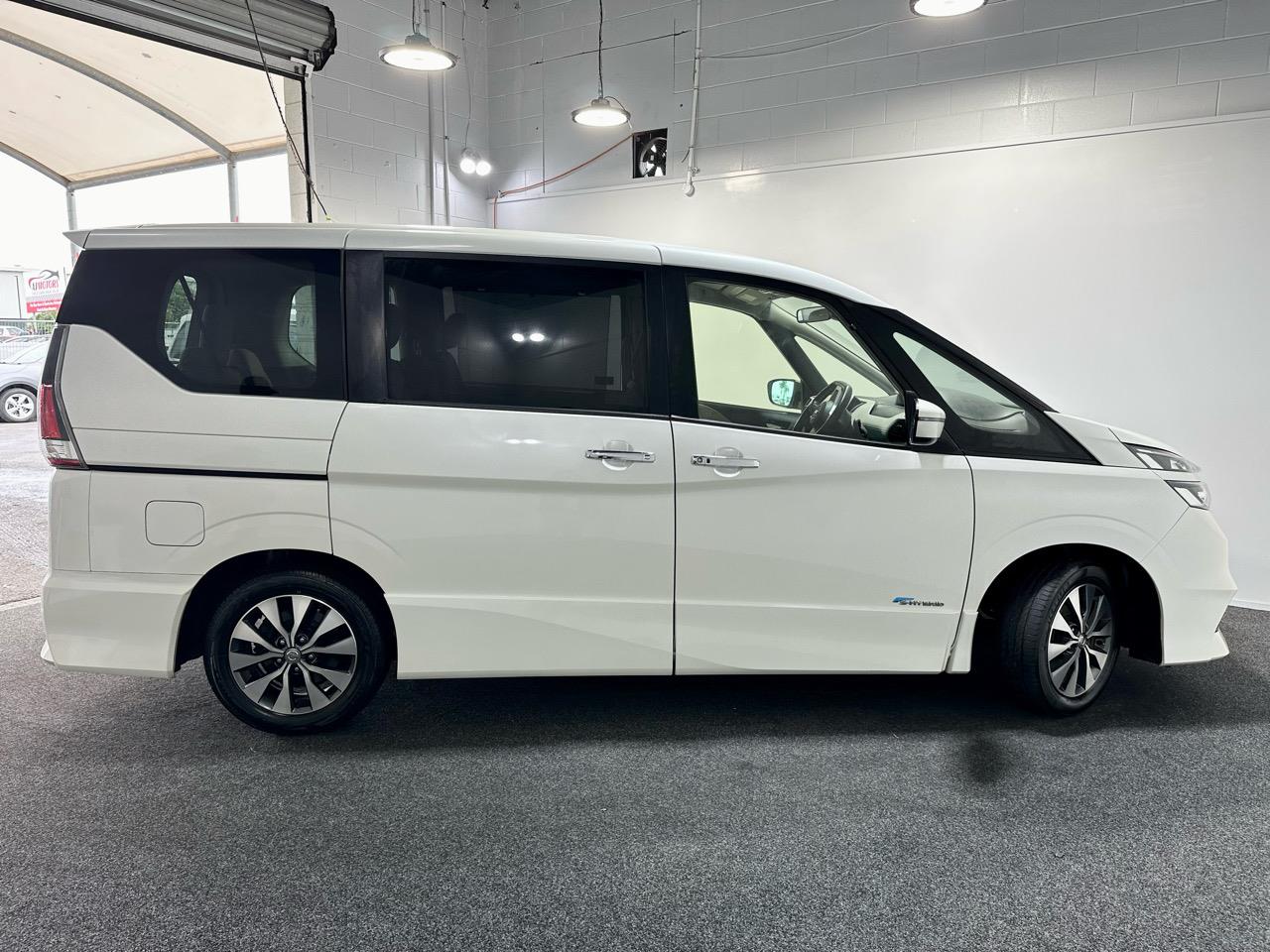 2017 Nissan Serena