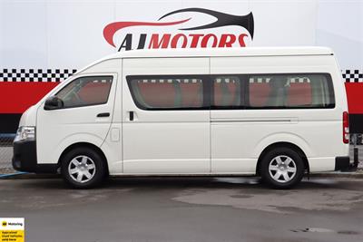 2017 Toyota Hiace - Thumbnail