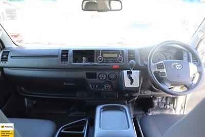 2017 Toyota Hiace - Thumbnail