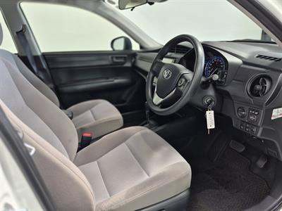 2017 Toyota Corolla - Thumbnail