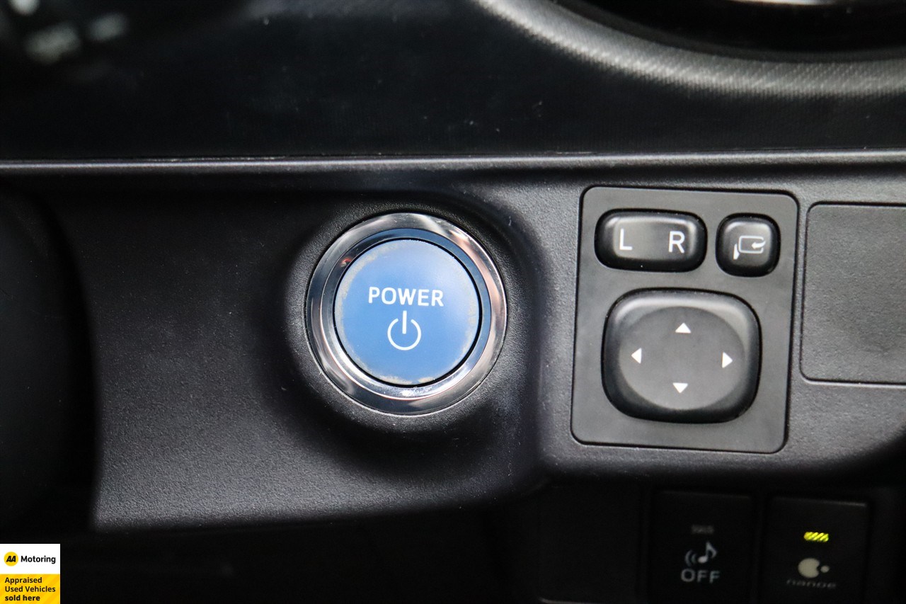 2015 Toyota Aqua