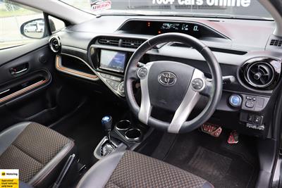 2015 Toyota Aqua - Thumbnail