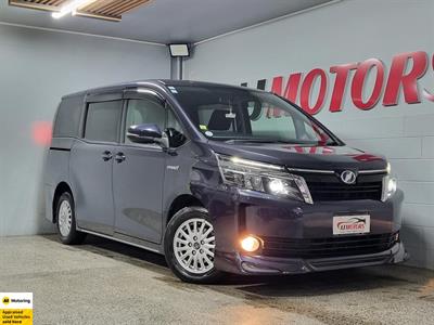 2014 Toyota Voxy