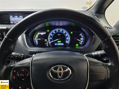 2014 Toyota Voxy - Thumbnail