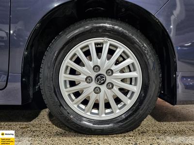 2014 Toyota Voxy - Thumbnail