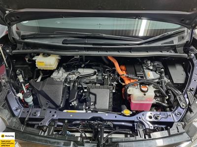 2014 Toyota Voxy - Thumbnail