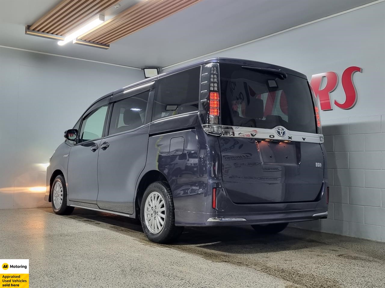 2014 Toyota Voxy