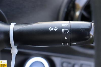 2015 Toyota Aqua - Thumbnail