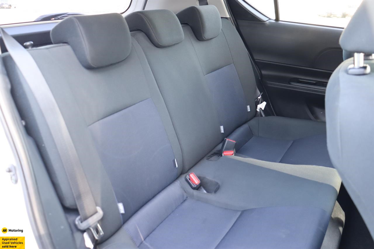 2015 Toyota Aqua