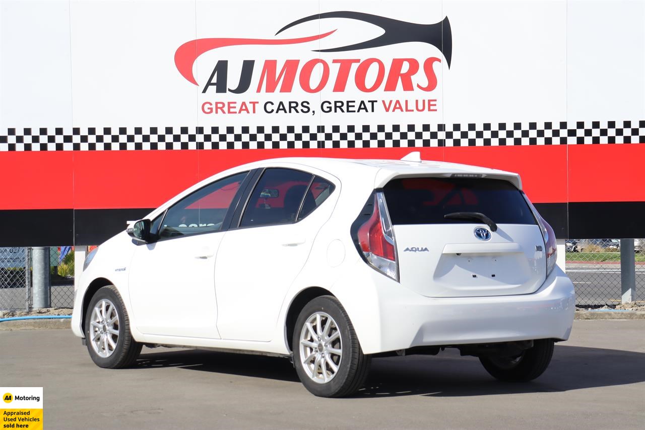 2015 Toyota Aqua