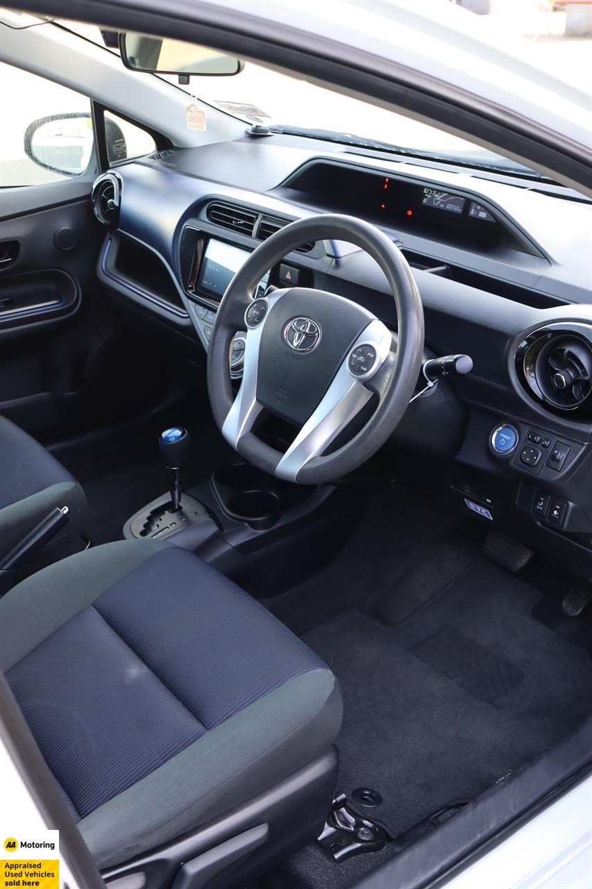 2015 Toyota Aqua
