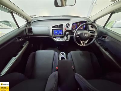 2007 Honda Stream - Thumbnail