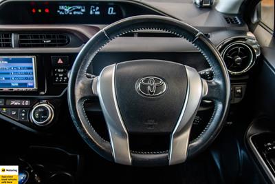 2016 Toyota Aqua - Thumbnail