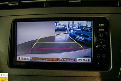 2014 Toyota Prius - Thumbnail