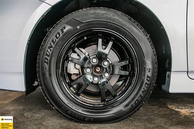 2014 Toyota Prius - Thumbnail