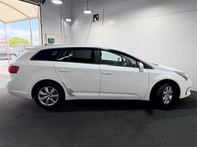 2015 Toyota Avensis - Thumbnail