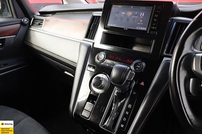 2021 Mitsubishi Delica - Thumbnail