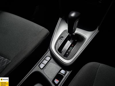 2020 Toyota YARIS CROSS - Thumbnail