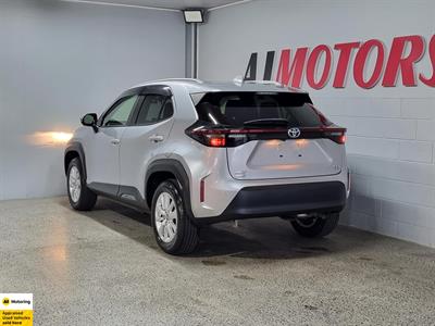 2020 Toyota YARIS CROSS - Thumbnail