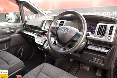 2012 Honda Step Wagon - Thumbnail