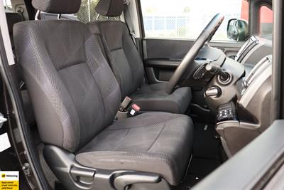 2012 Honda Step Wagon - Thumbnail