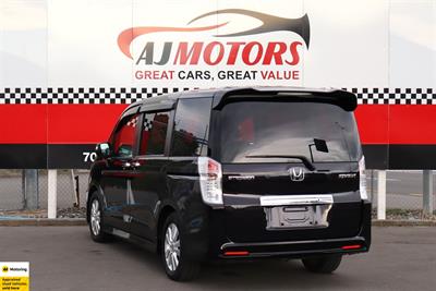 2012 Honda Step Wagon - Thumbnail