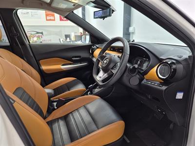 2021 Nissan Kicks - Thumbnail