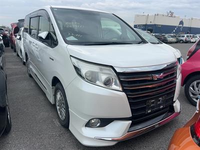 2014 Toyota Noah - Thumbnail