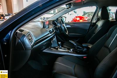 2016 Mazda Axela - Thumbnail
